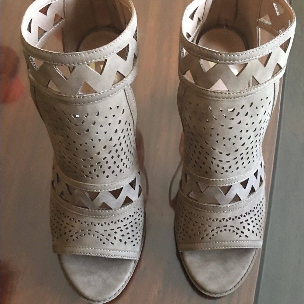 Size 10 Leather Upper (Man Made)